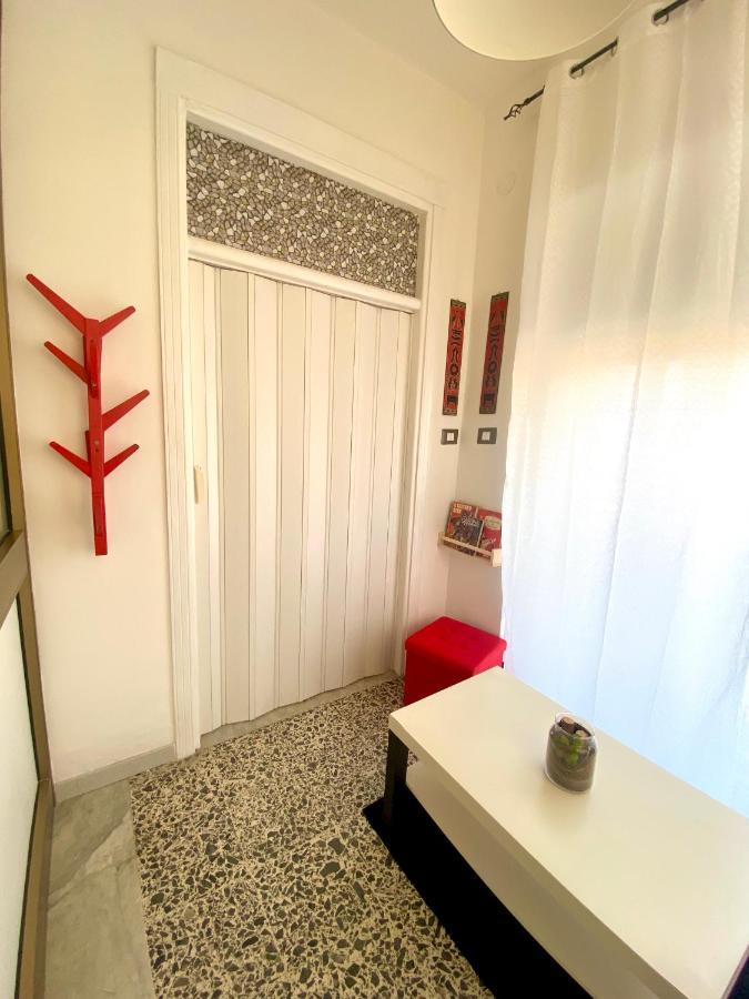 Ferienwohnung Scauri Attico Panoramico Minturno Exterior foto