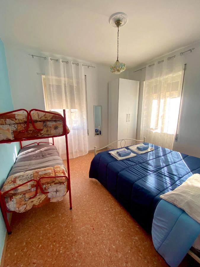 Ferienwohnung Scauri Attico Panoramico Minturno Exterior foto