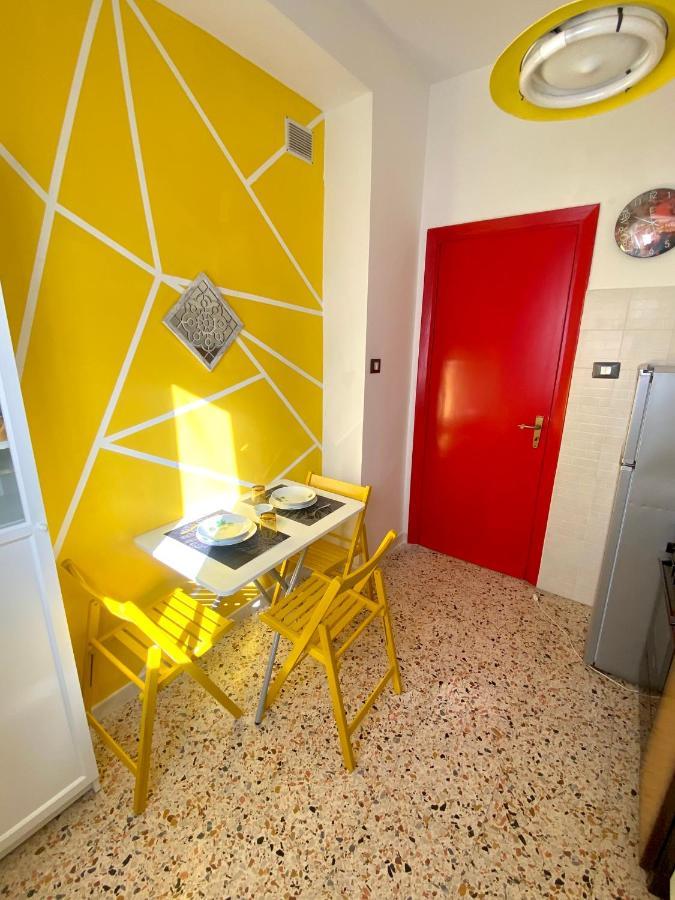 Ferienwohnung Scauri Attico Panoramico Minturno Exterior foto